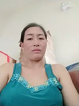 lris-Beauty77 online show from April 5, 7:26 am