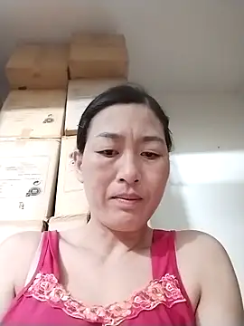 lris-Beauty77 online show from April 11, 9:07 pm