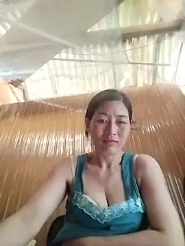 Snapshot of lris-Beauty77 chatting on June 8, 2:23 am lris-Beauty77 online show from June 8, 2:23 am