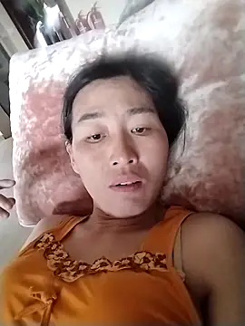 lris-Beauty77 online show from March 15, 7:15 am