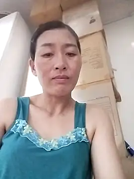 lris-Beauty77 online show from April 7, 3:03 pm