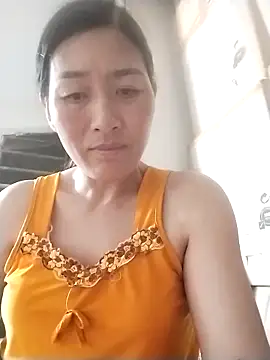 lris-Beauty77 online show from March 27, 3:02 pm