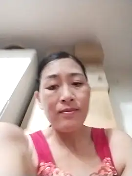 lris-Beauty77 online show from April 1, 3:09 pm