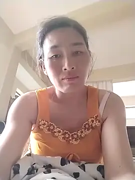 lris-Beauty77 online show from March 6, 7:14 am