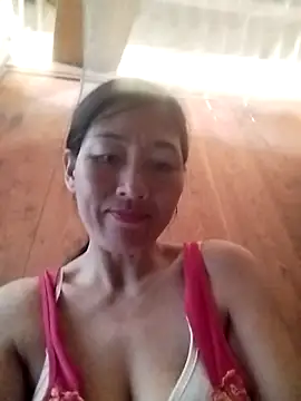Snapshot of lris-Beauty77 chatting on June 5, 6:52 am lris-Beauty77 online show from June 5, 6:52 am