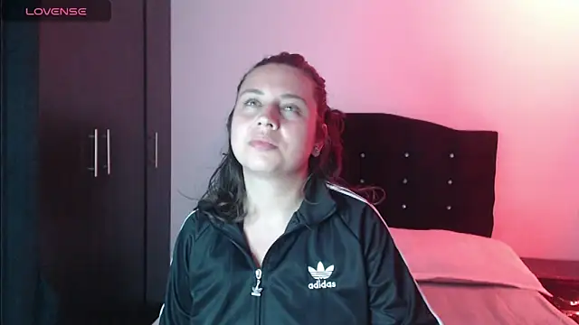Snapshot of Ana__arms chatting on May 4, 5:05 pm Ana arms online show from May 4, 5:05 pm