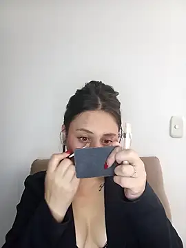 Ana  arms online show from March 5, 2:46 pm