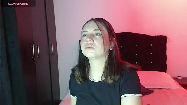 Ana  arms online show from March 10, 2:32 pm