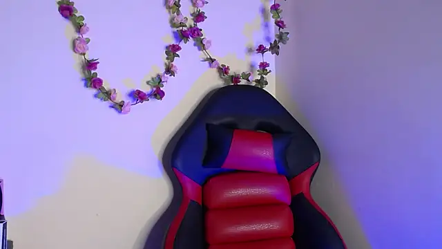 ivonnahills online show from March 31, 12:23 am