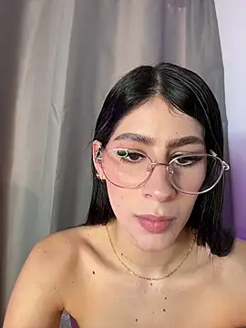 Snapshot of Dasha_Be chatting on April 25, 9:12 pm Dasha Be online show from April 25, 9:12 pm