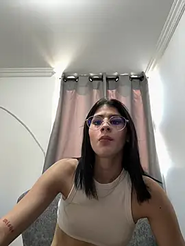 Dasha Be online show from March 22, 7:15 pm