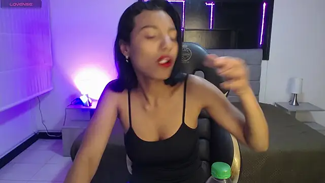 Wendy 1  online show from March 15, 3:02 am