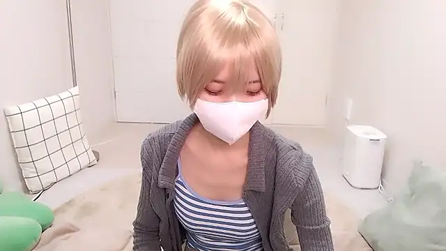 Snapshot of -Hayate- chatting on February 26, 6:24 am -Hayate- online show from February 26, 6:24 am