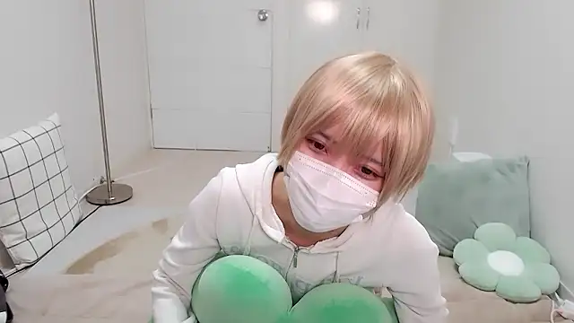 Snapshot of -Hayate- chatting on March 4, 6:21 am -Hayate- online show from March 4, 6:21 am