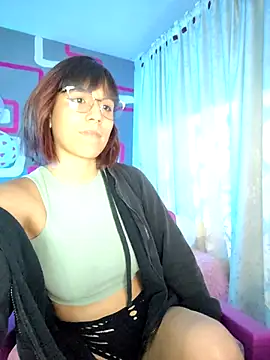 ElowenVirelle online show from February 21, 5:09 am