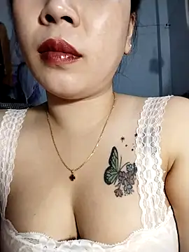 Snapshot of Kiki-vn chatting on February 28, 8:03 am Kiki-vn online show from February 28, 8:03 am