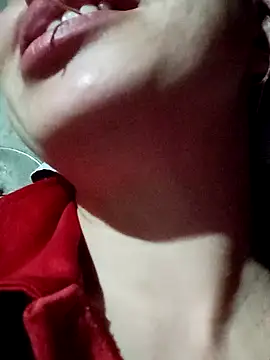 Snapshot of jackkk0011 chatting on February 27, 1:00 pm jackkk0011 online show from February 27, 1:00 pm