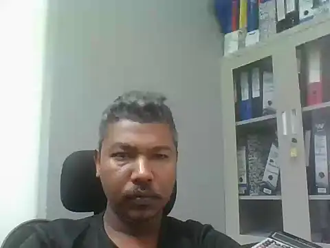 Brad0905 online show from February 21, 7:54 am