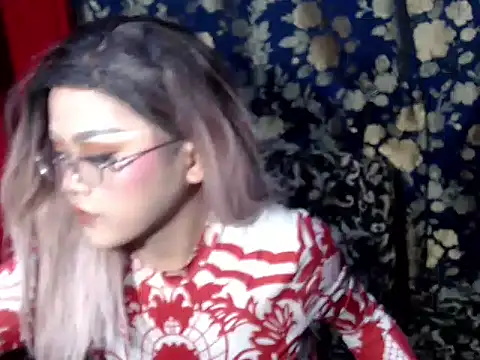 Snapshot of cute_asian22 chatting on February 26, 4:40 pm cute asian22 online show from February 26, 4:40 pm