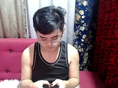 Snapshot of cute_asian22 chatting on February 23, 1:12 pm cute asian22 online show from February 23, 1:12 pm