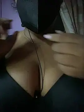 Snapshot of doublespicee chatting on July 11, 9:26 pm doublespicee online show from July 11, 9:26 pm