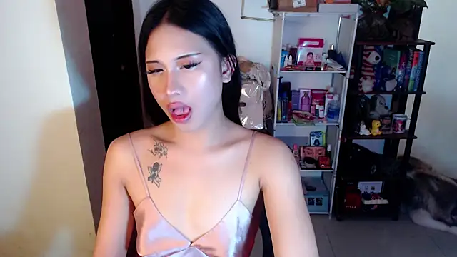 sweetasian zoe online show from April 12, 5:49 pm