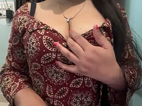 Avneet kaurr1 online show from March 10, 5:11 am