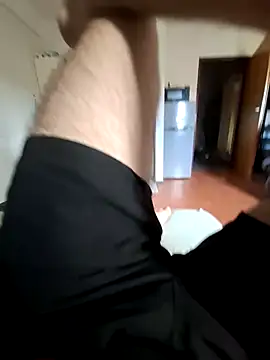 paulucio8 online show from February 24, 9:32 am