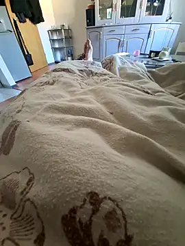 paulucio8 online show from February 27, 8:25 am