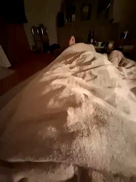 paulucio8 online show from March 2, 4:35 am