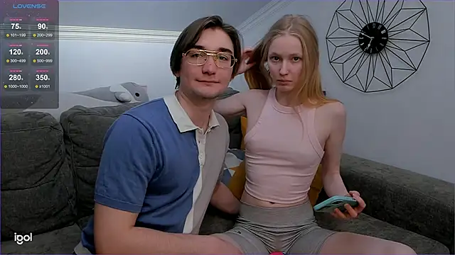 Snapshot of EliteEross chatting on February 28, 5:12 pm EliteEross online show from February 28, 5:12 pm