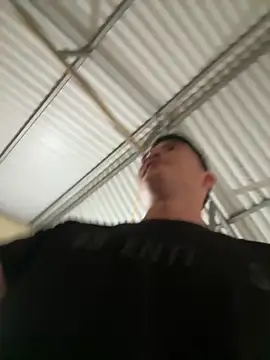 Snapshot of duylonghot chatting on February 22, 2:03 am duylonghot online show from February 22, 2:03 am