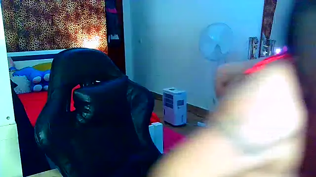 Lilbadmiaxo online show from March 20, 5:03 pm