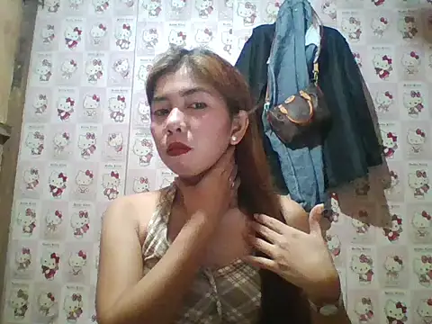 Snapshot of hot_sexy27 chatting on June 17, 5:40 am hot sexy27 online show from June 17, 5:40 am
