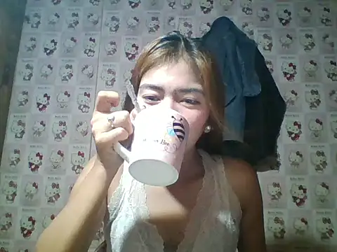 Snapshot of hot_sexy27 chatting on June 20, 7:57 am hot sexy27 online show from June 20, 7:57 am