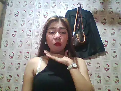 Snapshot of hot_sexy27 chatting on June 10, 4:46 am hot sexy27 online show from June 10, 4:46 am