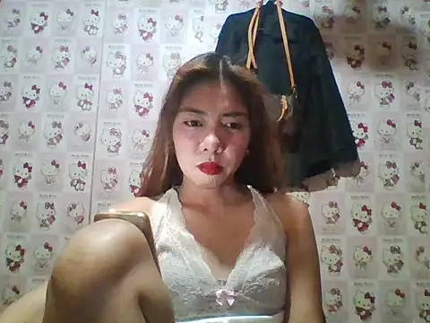 Snapshot of hot_sexy27 chatting on June 12, 5:49 am hot sexy27 online show from June 12, 5:49 am