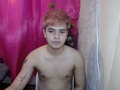 Snapshot of urbigcutienasio chatting on June 20, 1:38 pm urbigcutienasio online show from June 20, 1:38 pm