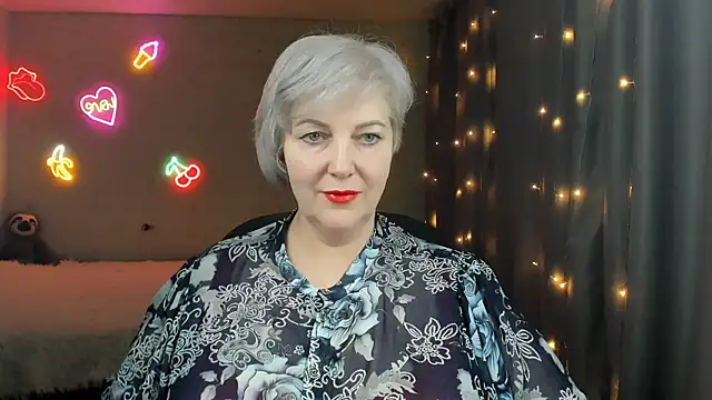 Mary-Leee online show from March 20, 8:26 am