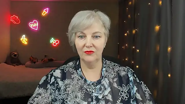 Mary-Leee online show from March 31, 12:29 pm