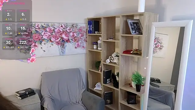 Jennin Hearl online show from April 18, 6:10 pm