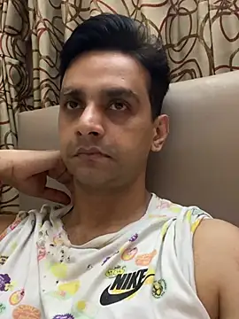 online4u08 online show from March 18, 9:37 pm