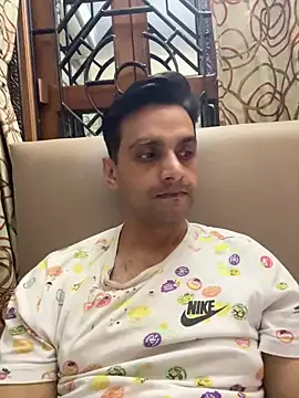 online4u08 online show from March 16, 8:00 pm