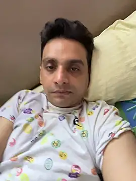 online4u08 online show from March 8, 3:04 pm