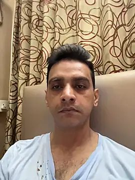 Snapshot of online4u08 chatting on July 15, 5:20 pm online4u08 online show from July 15, 5:20 pm