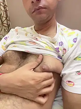 online4u08 online show from April 3, 9:21 pm