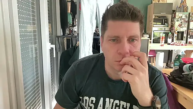 Minmoi1984 online show from March 10, 7:56 am