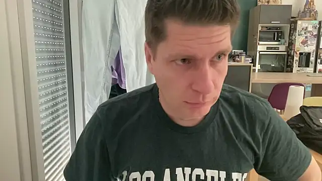 Minmoi1984 online show from March 9, 2:20 pm