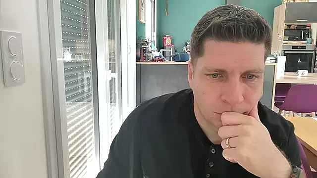 Minmoi1984 online show from March 31, 8:49 am