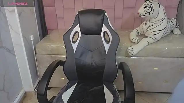 Genesis b  online show from March 10, 8:02 pm